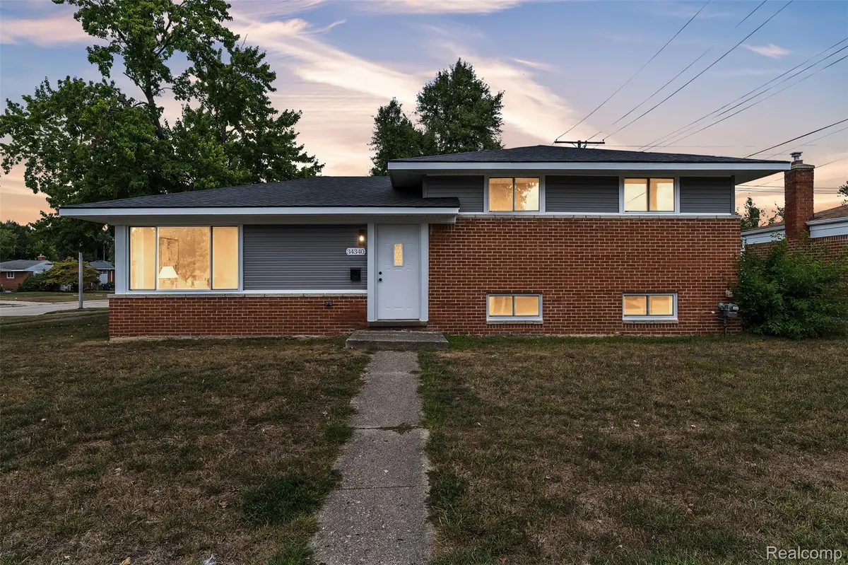 34340 Tomahawk Drive, Westland, MI 48185 - #1