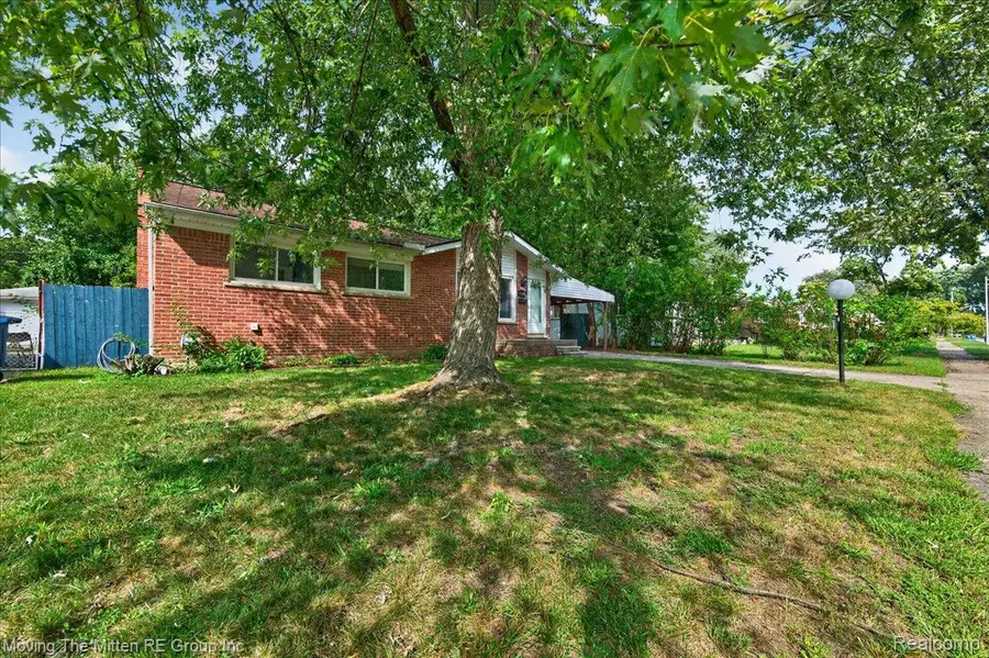 31600 Grandview Avenue, Westland, MI 48186 - #3