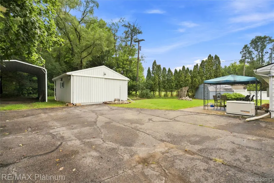 1609 W Dewey Road, Owosso, MI 48867 - #3
