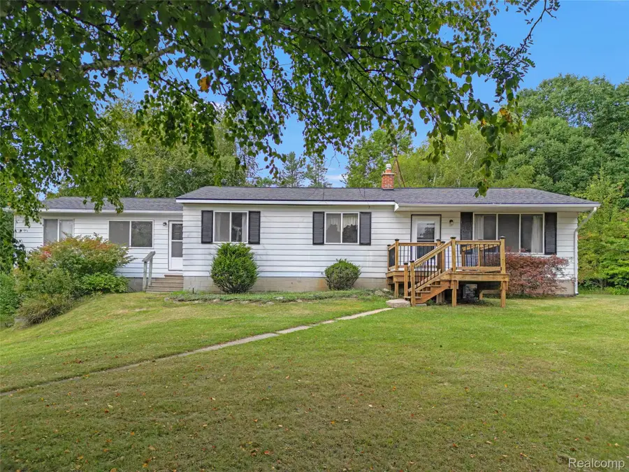 3250 Groveland Road, Ortonville, MI 48462 - #2