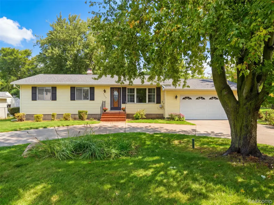 1353 Elmhurst Drive, Howell, MI 48843 - #2