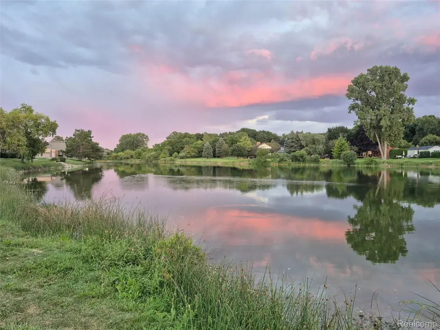 22076 Edgewater, Novi, MI 48375 - #2