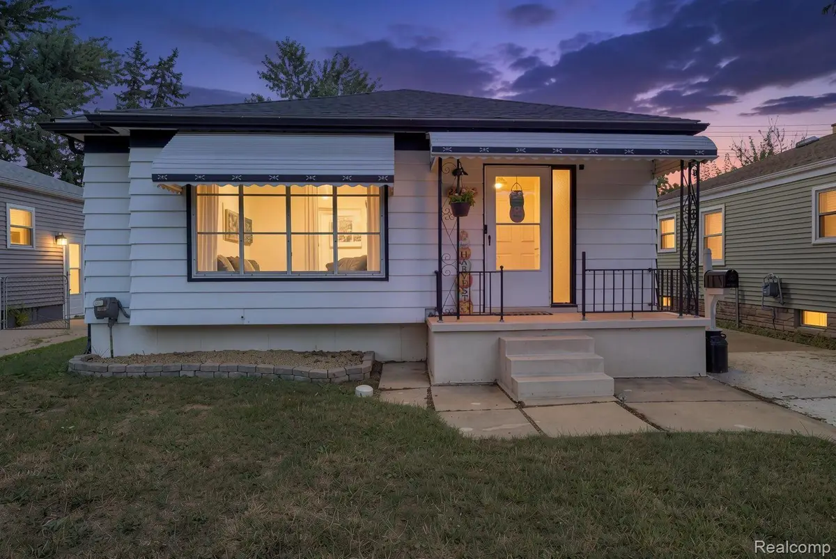 24684 Lambrecht Avenue, Eastpointe, MI 48021 - #1