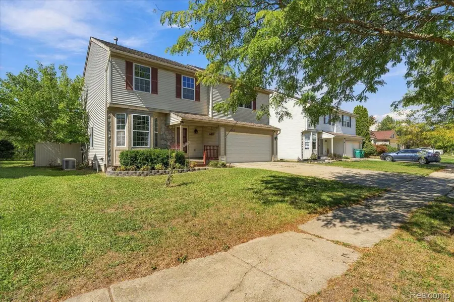 7412 Willow Creek Drive, Ypsilanti, MI 48197 - #3