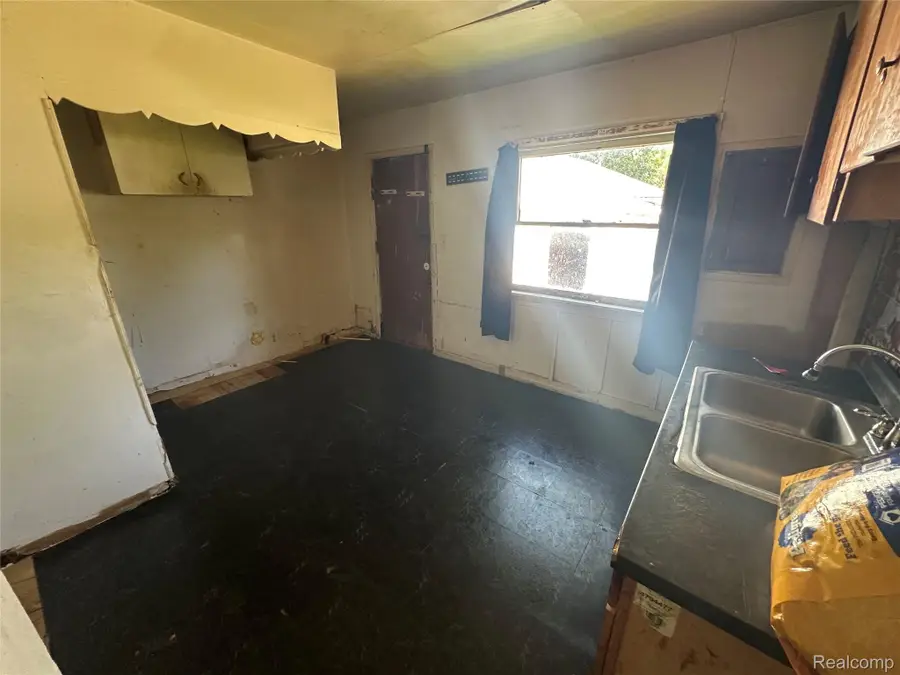 26000 Colgate Street, Inkster, MI 48141 - #2