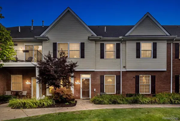 1150 Rial Lake Drive, Howell, MI 48843