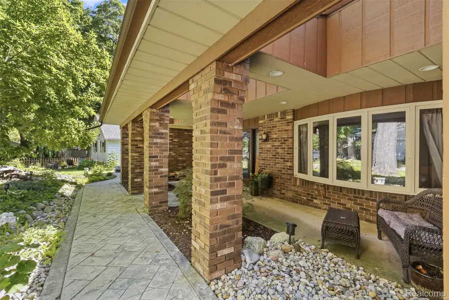 3232 Shady Oak Drive, Columbiaville, MI 48421 - #2
