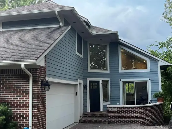 320 Charlevoix Street, CommerceTwp, MI 48382