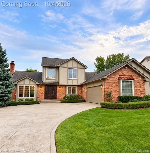 1066 Grandview Drive, RochesterHills, MI 48306