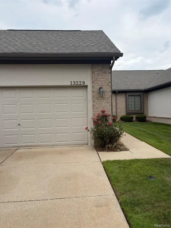 13229 Highland Circle #51, SterlingHeights, MI 48312
