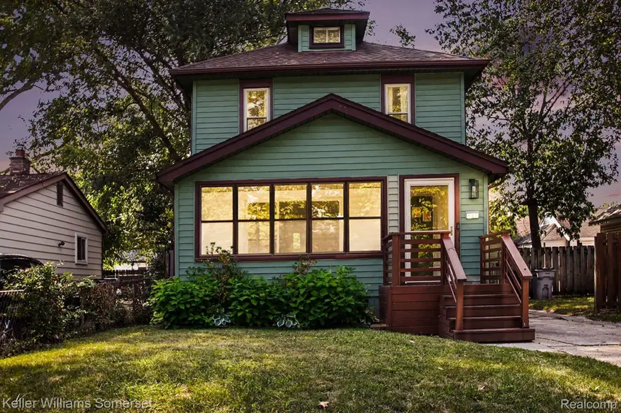 161 W Granet Avenue, Hazel Park, MI 48030 - #2
