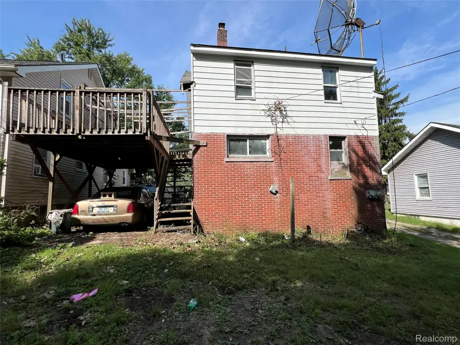 38 N Midland Drive, Pontiac, MI 48342 - #2