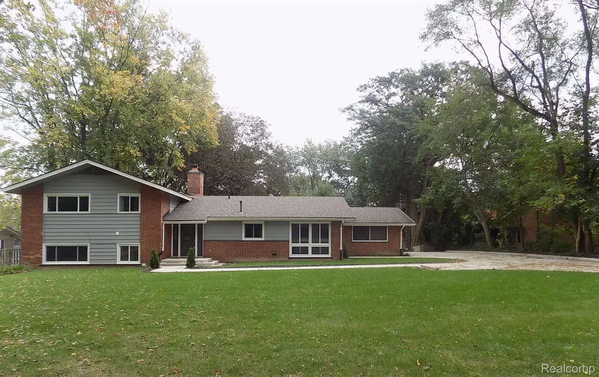 3350 Adams Road, Troy, MI 48084 - #1