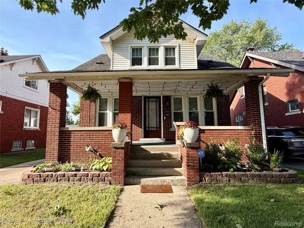 21515 Tenny Street, Dearborn, MI 48124