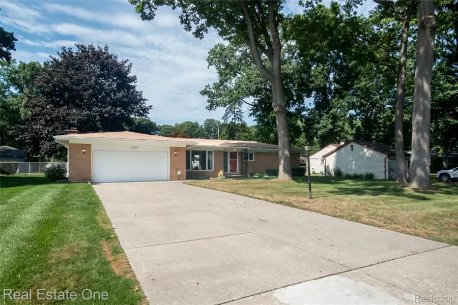 1353 Bielby Street, Waterford, MI 48328 - #2