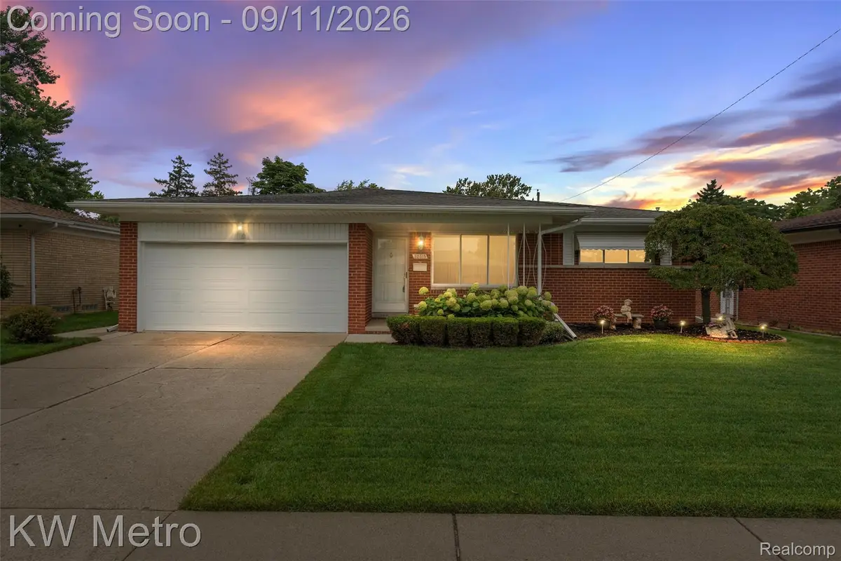 32315 Whitley Circle, Warren, MI 48088 - #1