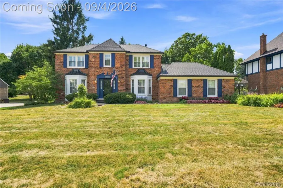 22555 Shadowglen Drive, Farmington Hills, MI 48335 - #2