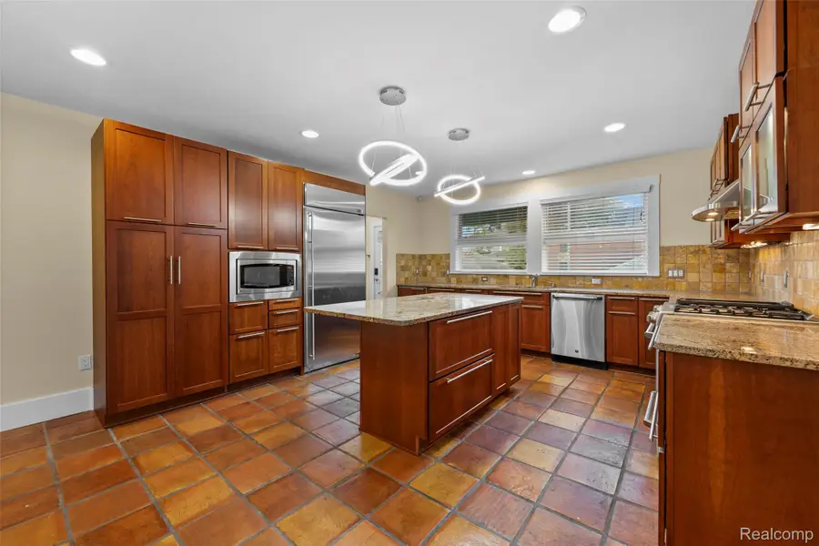 608 S West Street, Royal Oak, MI 48067 - #3