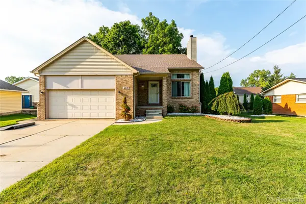 487 Glenn Court, LakeOrion, MI 48362