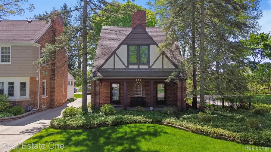 939 S Highland Street, Dearborn, MI 48124 - #2