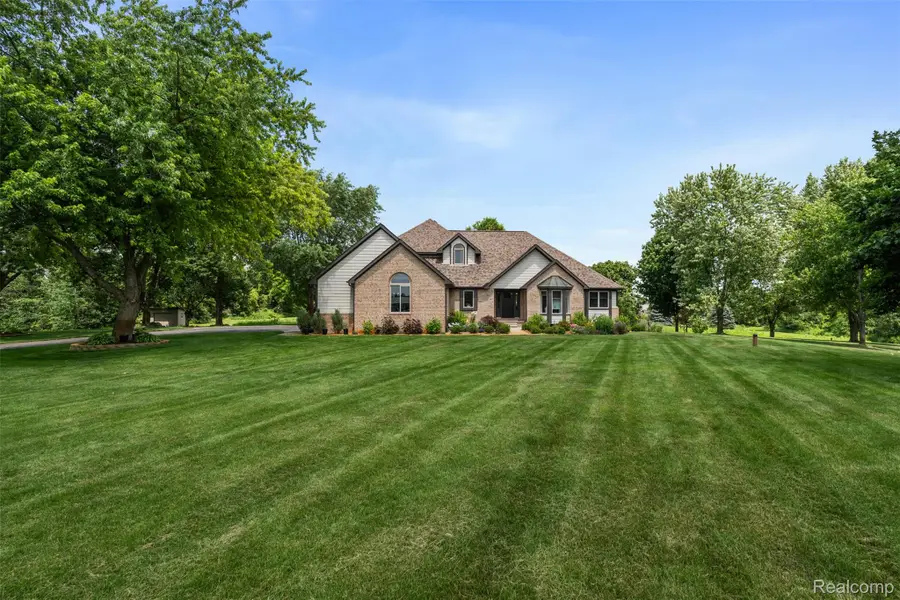 55550 Lee Road, New Hudson, MI 48165 - #3