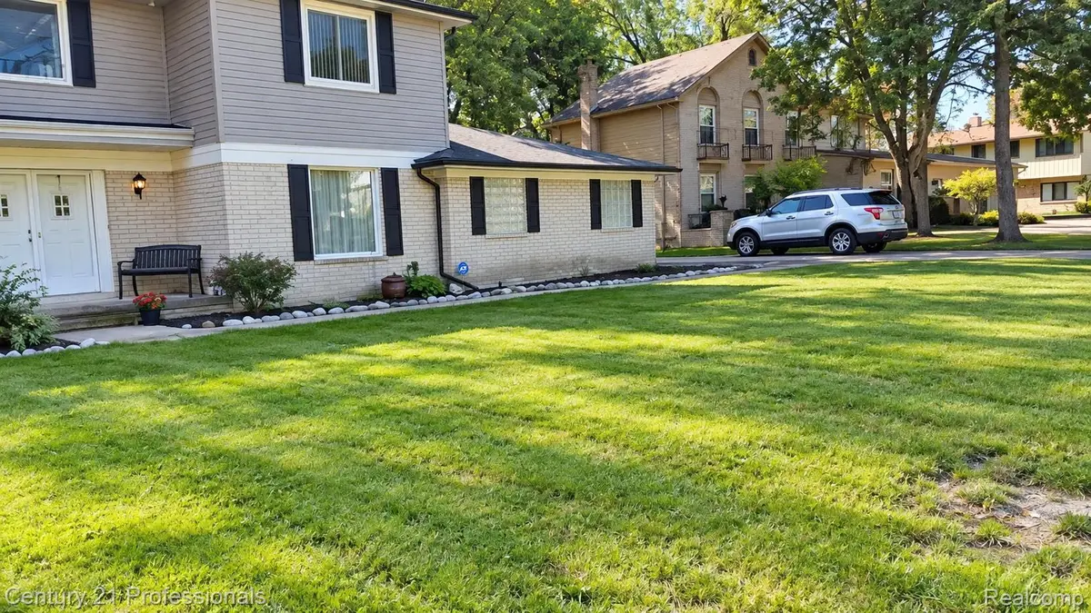 5649 Tequesta Drive Drive, West Bloomfield, MI 48323 - #1