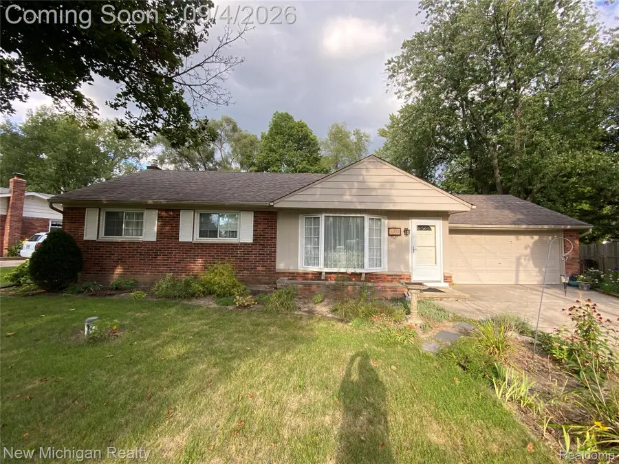 2032 Kingswood Drive, Flint, MI 48507 - #2