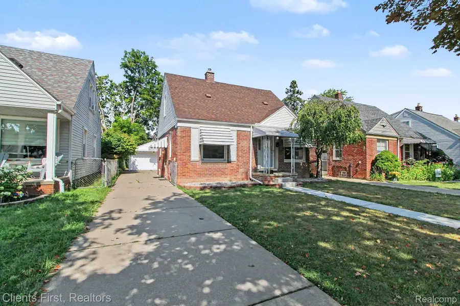 3306 Raymond Avenue, Dearborn, MI 48124 - #3