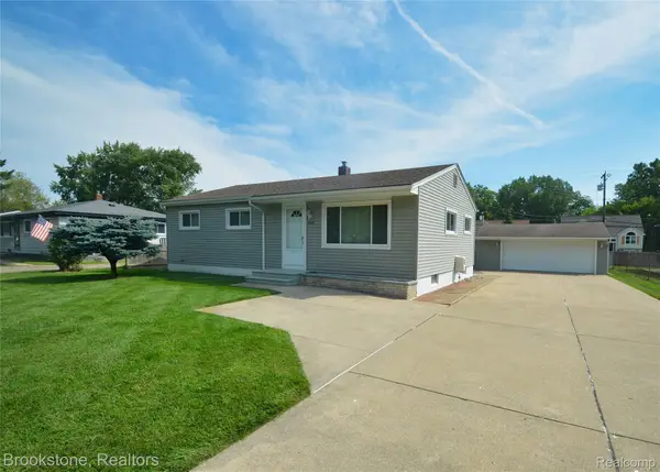 2822 Frembes Road, Waterford, MI 48329