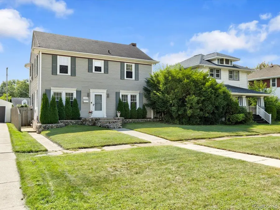 1424 Court Street, Port Huron, MI 48060 - #3