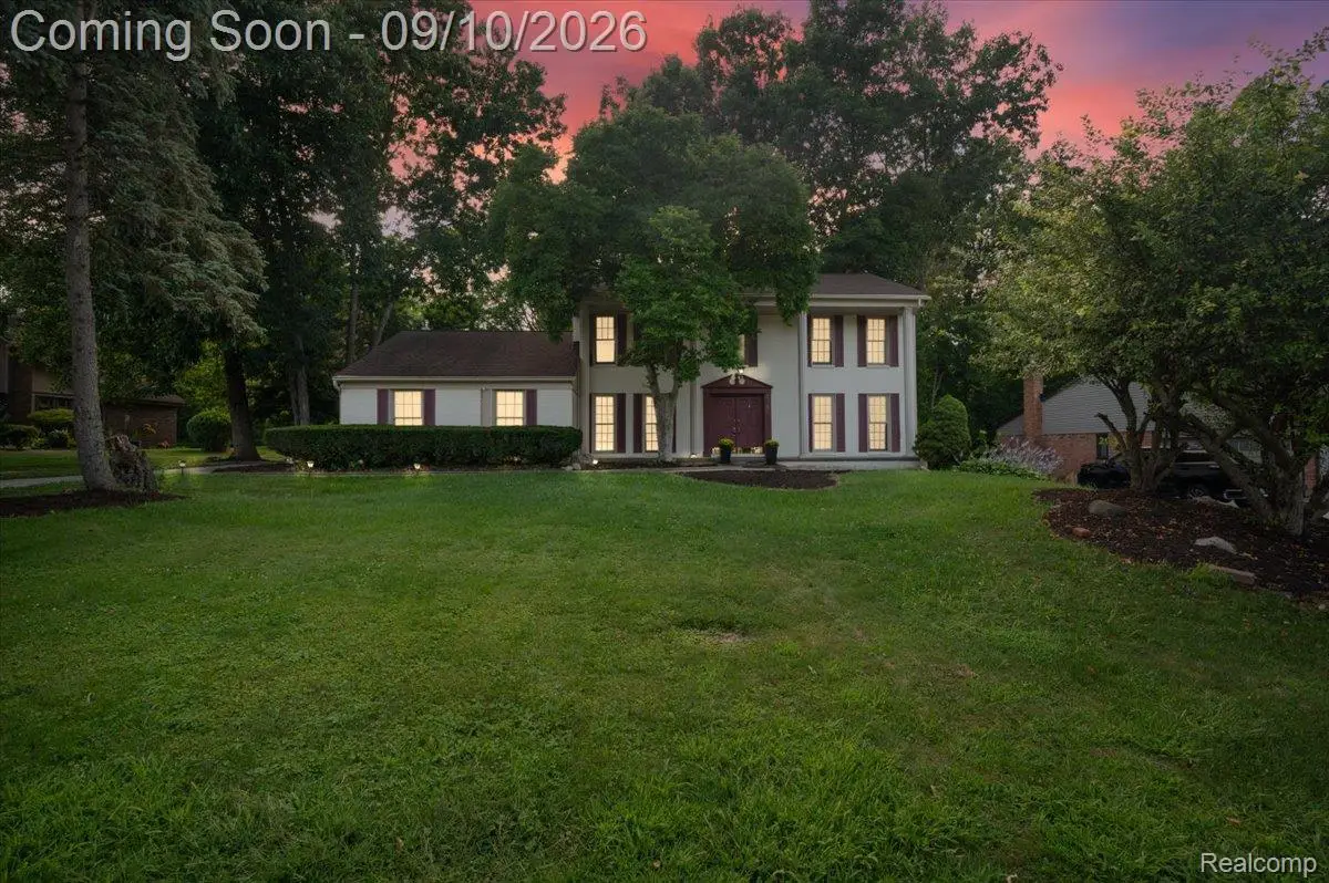2196 Willow Leaf Drive, Rochester Hills, MI 48309 - #1