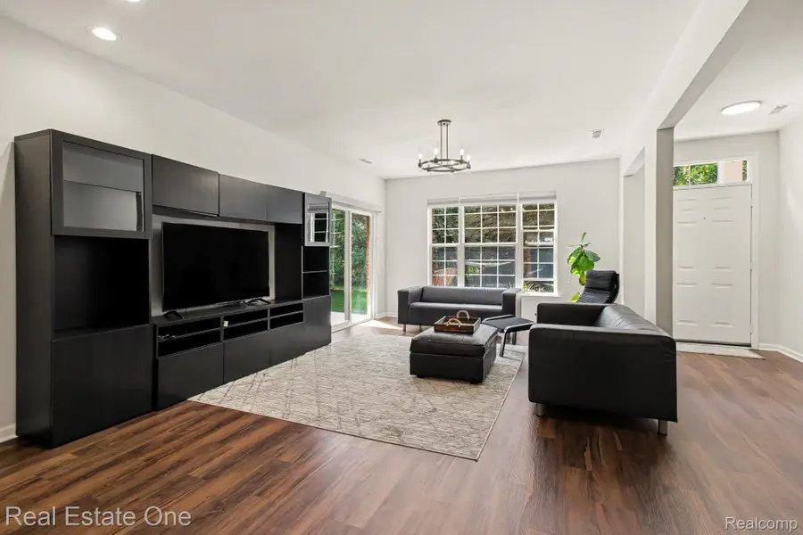 15881 Morningside, Northville, MI 48168 - #3