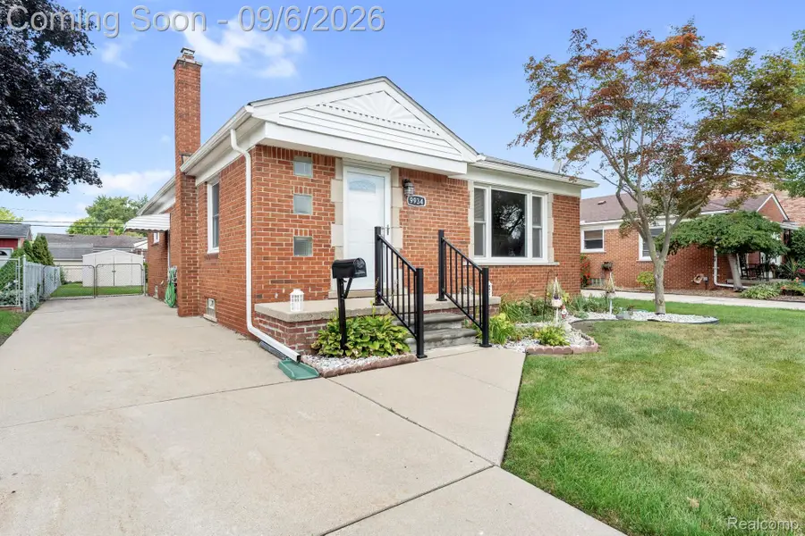 9934 Manor Avenue, Allen Park, MI 48101 - #2