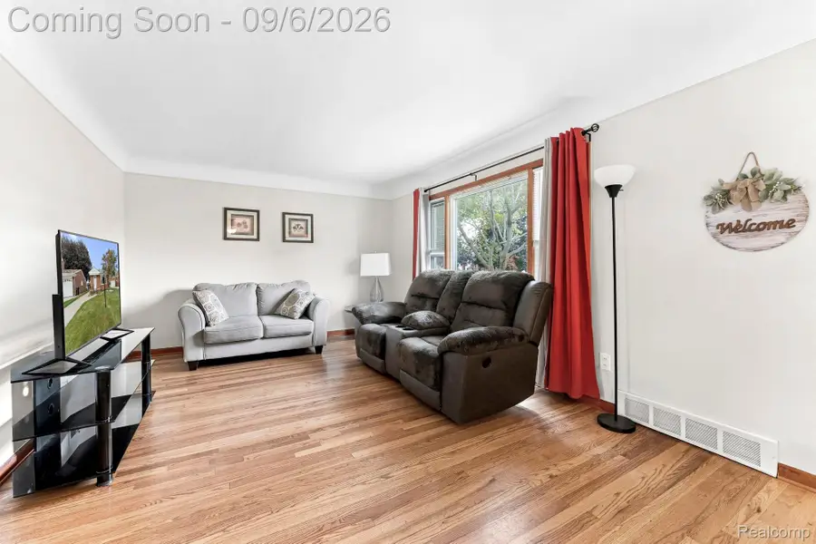 9934 Manor Avenue, Allen Park, MI 48101 - #3