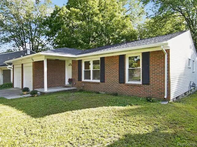 8564 Windsor Court, Ypsilanti, MI 48198 - #3