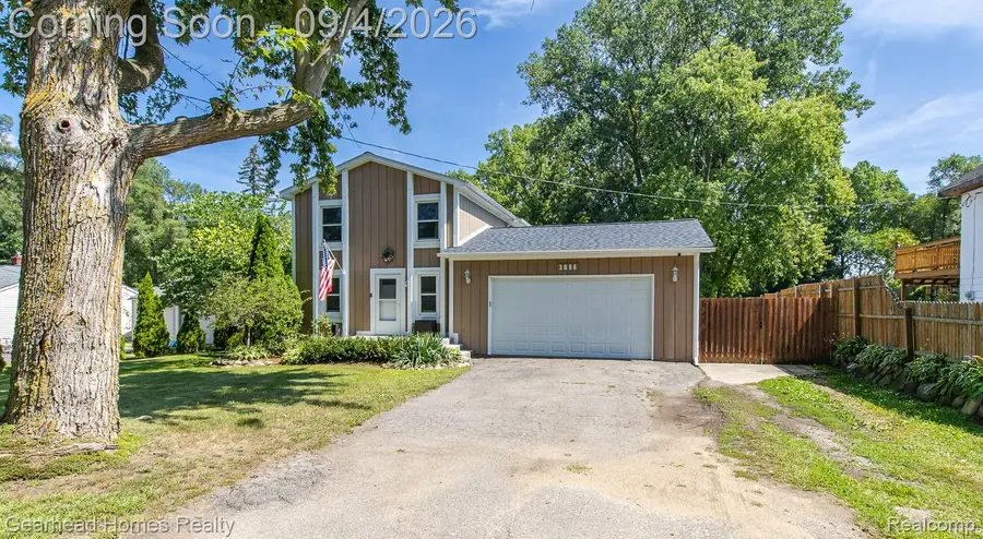 3068 Seebaldt Avenue, Waterford, MI 48329 - #2