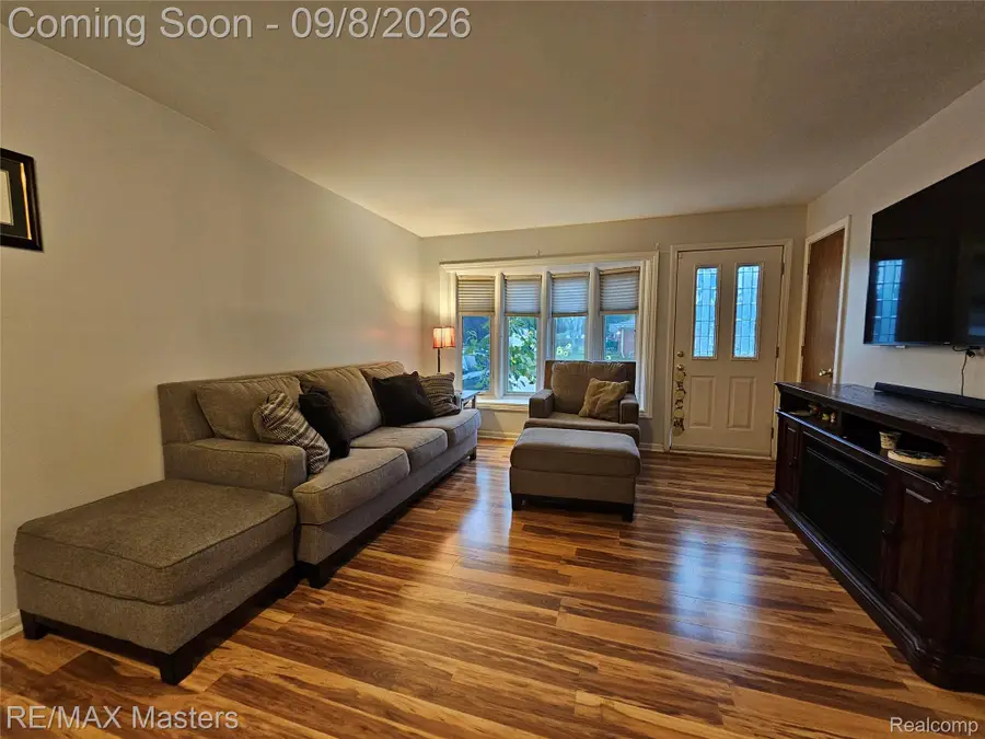 1566 Leslie Street, Westland, MI 48186 - #3