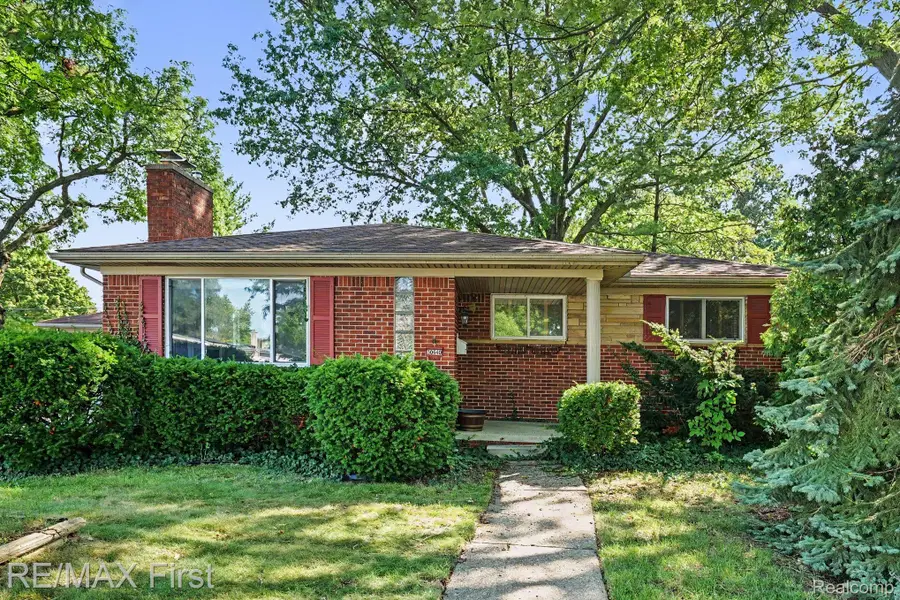 30640 Lorraine Avenue, Warren, MI 48093 - #2