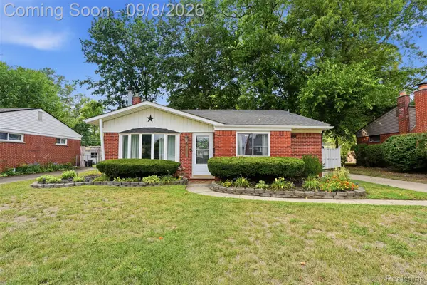 19825 Maplewood Street, Livonia, MI 48152