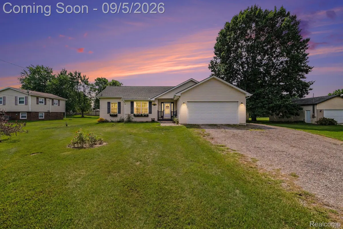 11606 E Silver Lake Road, Byron, MI 48418 - #1