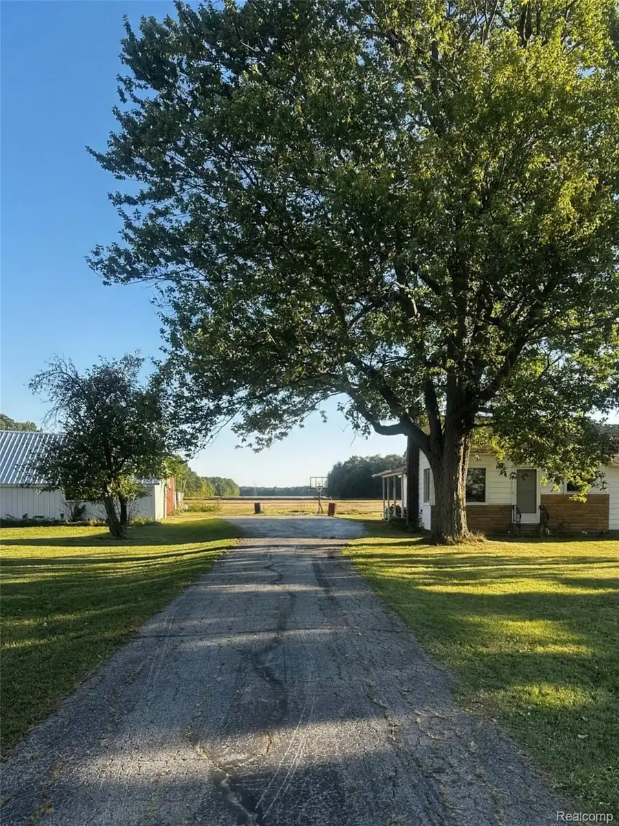 7305 Gary Road, Chesaning, MI 48616 - #2
