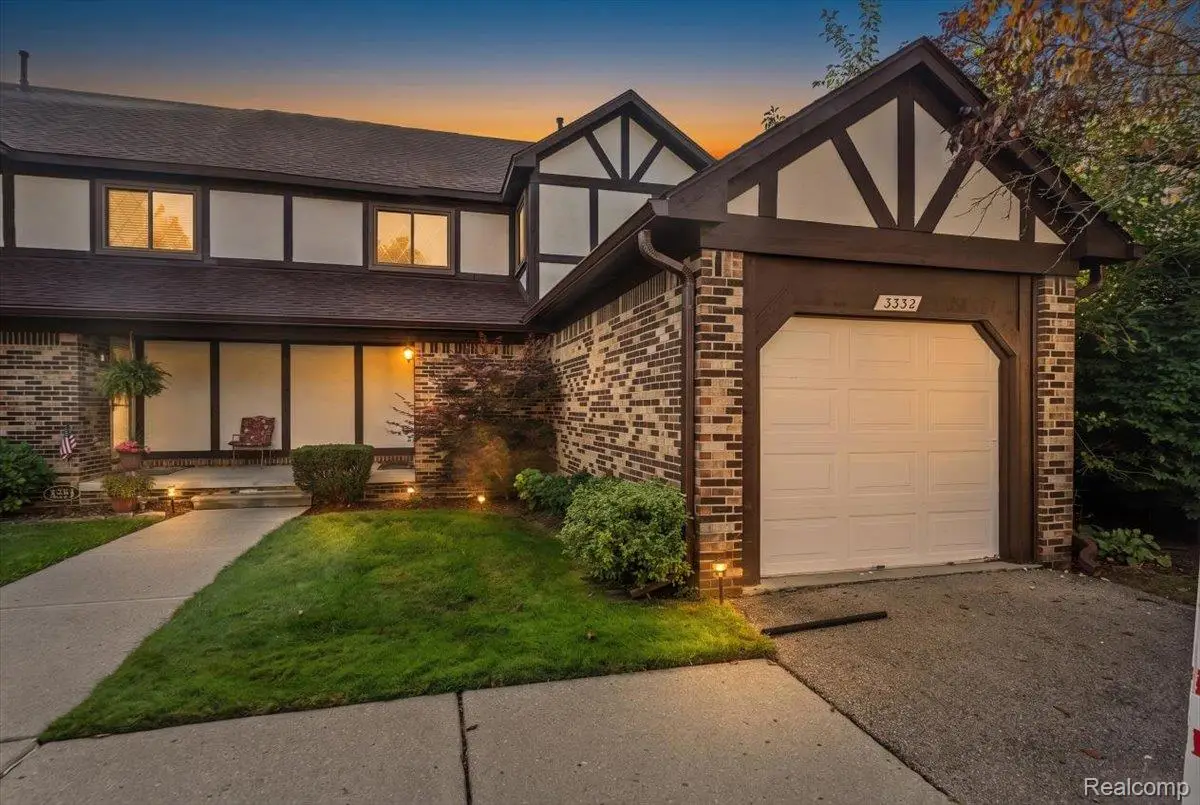 3332 Heritage Parkway, Dearborn, MI 48124 - #1