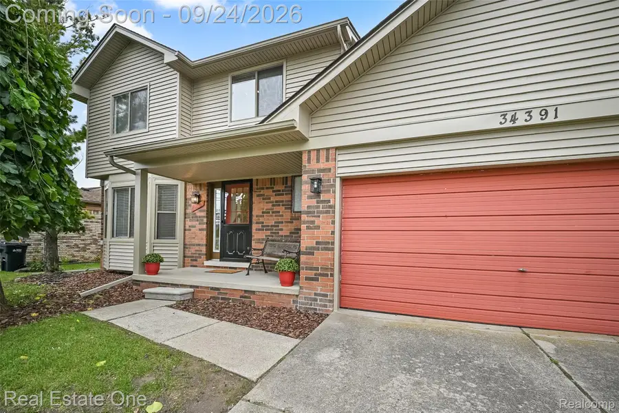 34391 Koch Avenue, Sterling Heights, MI 48310 - #3
