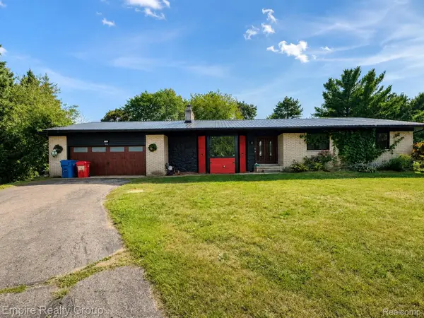 1486 Russ Roy Court, WhiteLake, MI 48383