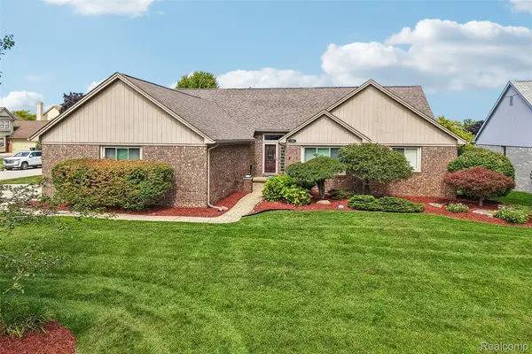 1781 S Shore Drive, RochesterHills, MI 48307