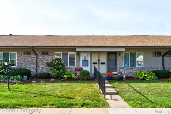 25219 Potomac Drive, SouthLyon, MI 48178