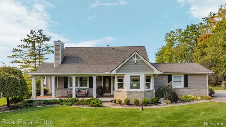 6029 Hidden Pines Trail, White Lake, MI 48383 - #2