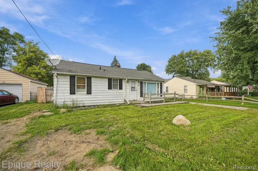 4033 Risedorph Street, Burton, MI 48509 - #2
