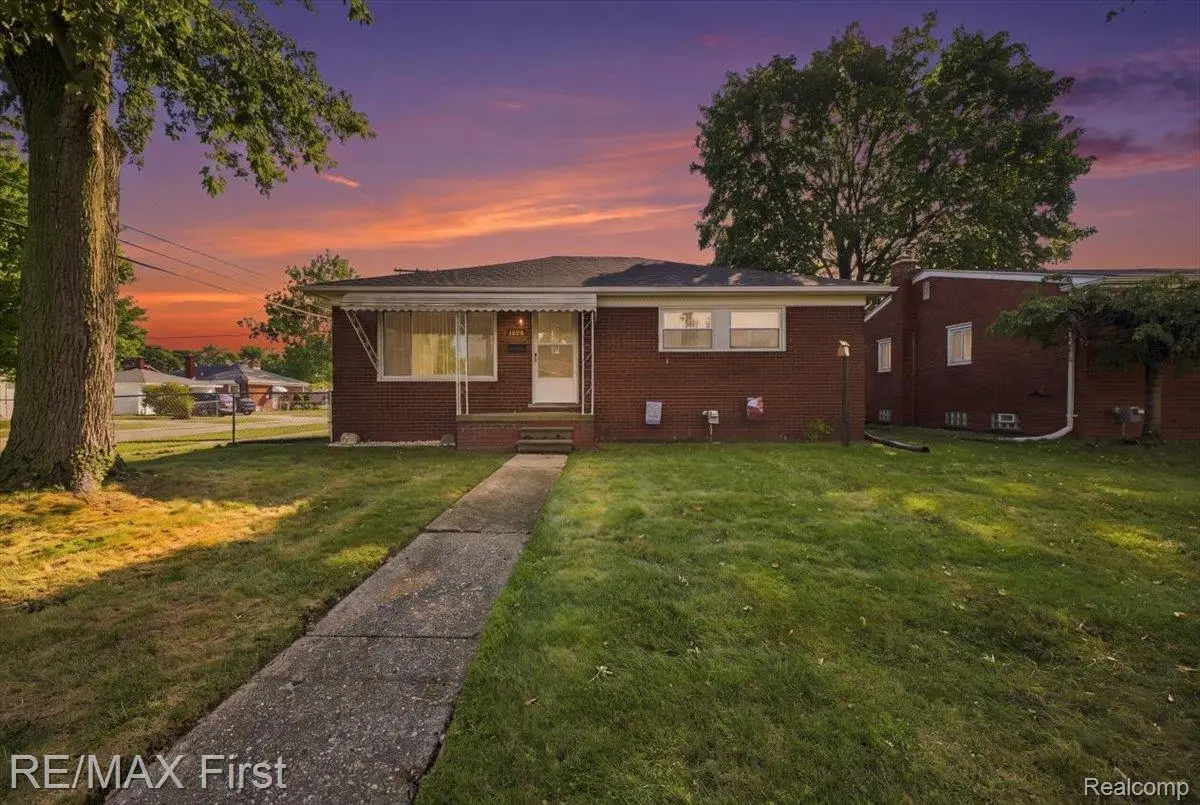 24704 Greenbrier Avenue, Eastpointe, MI 48021 - #1