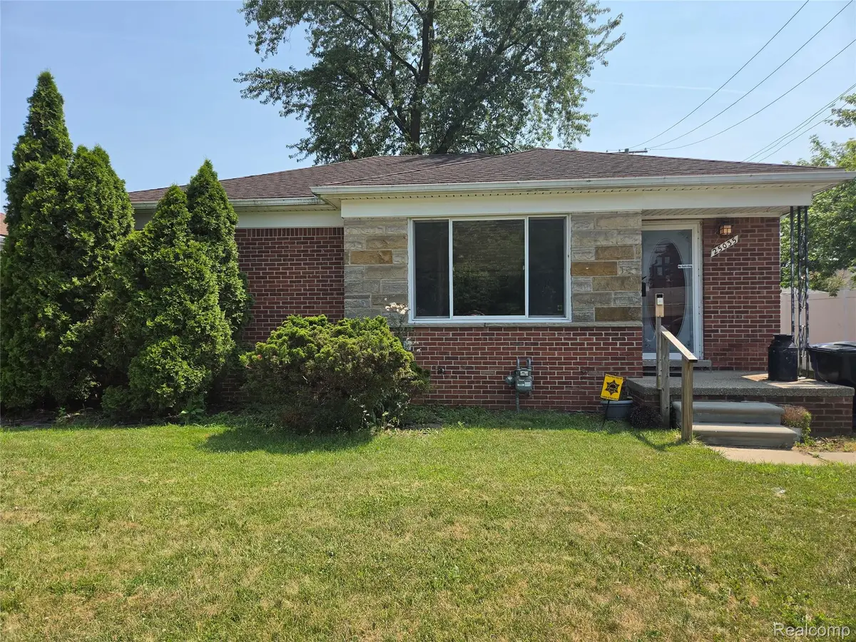 25035 Elmira, Redford, MI 48239 - #1